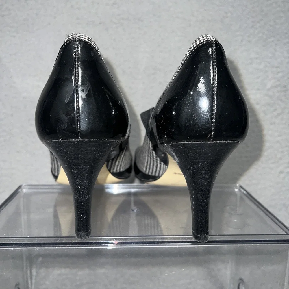 Circa Joan David Heels Women's Sz 8.5 Black‎ Patent Houndstooth T Strap Sandals